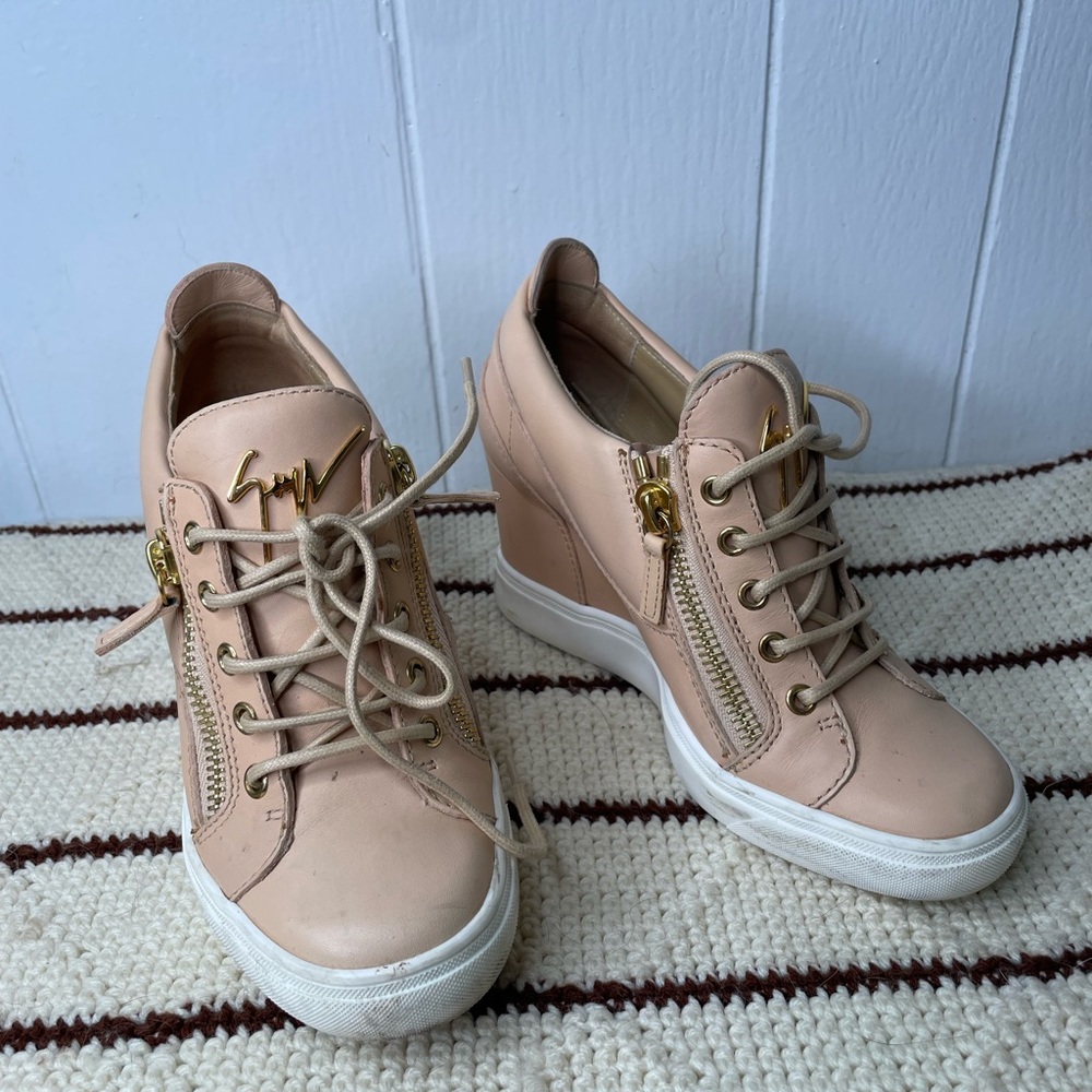 Giuseppe Zanotti Womens Size 37.5/6.5 High Top Wedge Sneaker Leather Beige